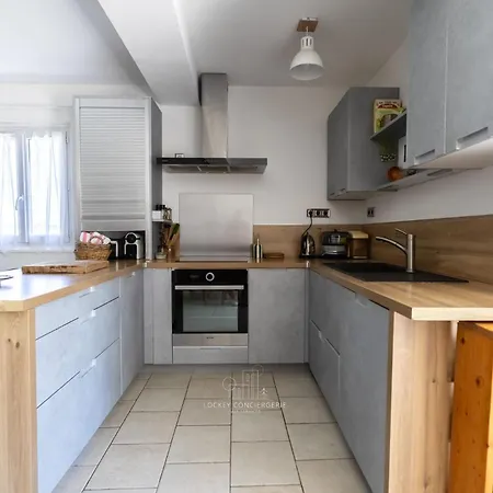 Maison Familiale Au Coeur De L'ile De Re Hébergement de vacances